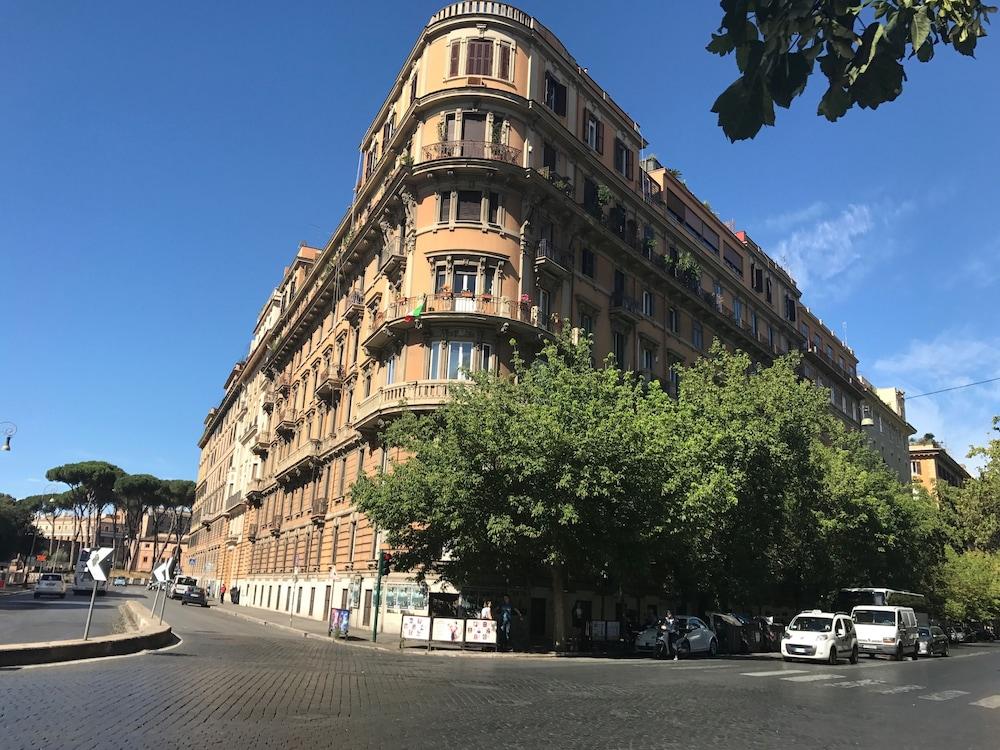 مبيت وإفطار روما Domus Tacito Luxury المظهر الخارجي الصورة